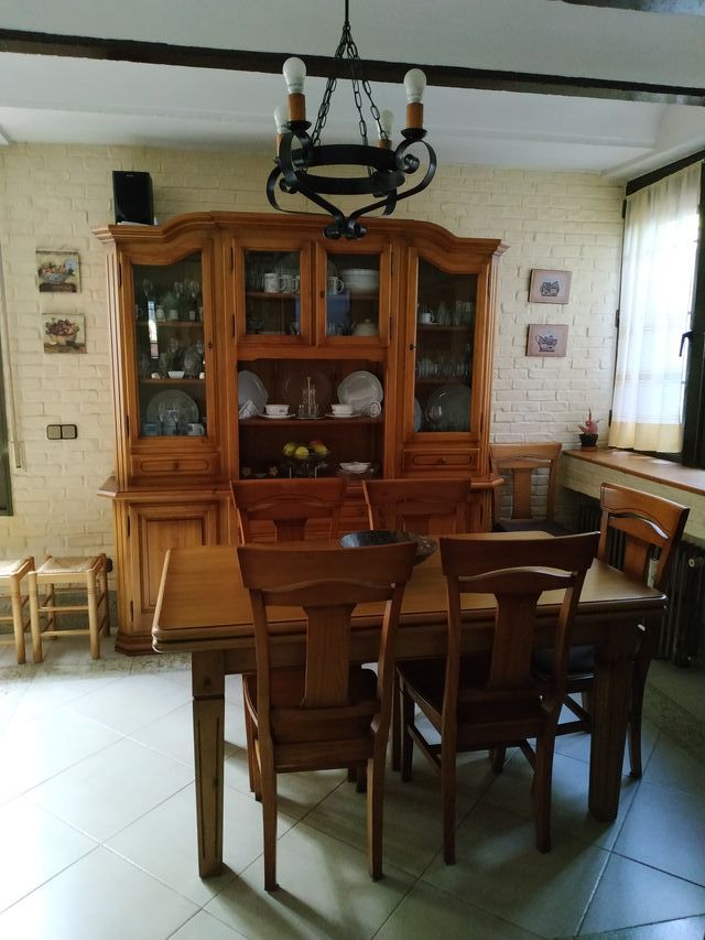 Aparador rústico para salón comedor de segunda mano por 150 € en