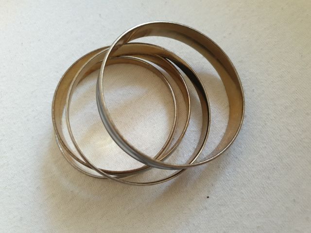 JUEGO DE 4  PULSERAS