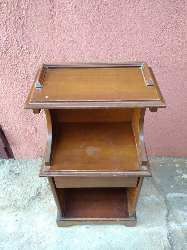 Mesita auxiliar