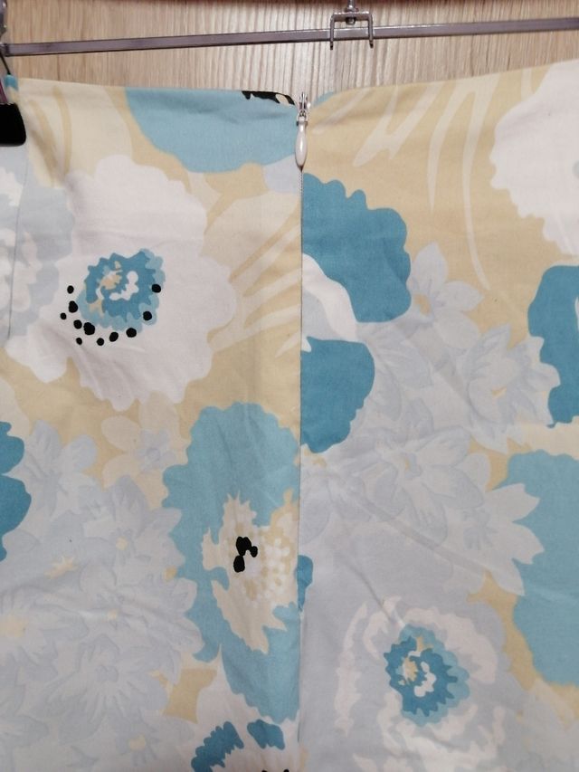 Falda flores Vilagallo