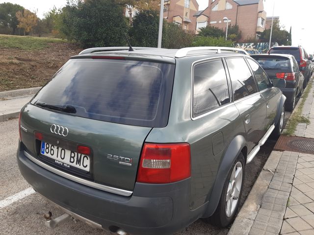 Audi A6 Allroad 2.5 TDI 180 Quattro año 2001