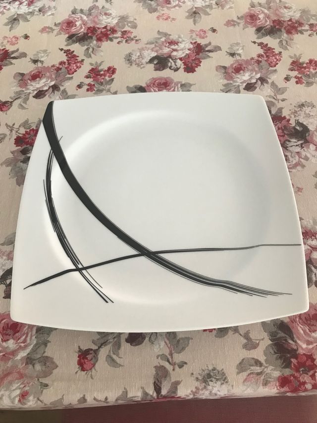 Plato/fuente grande marca luminarc sin estrenar