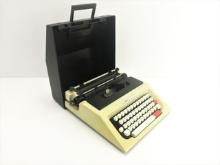 Máquina de escribir OLIVETTI Lettera 42 años 80's