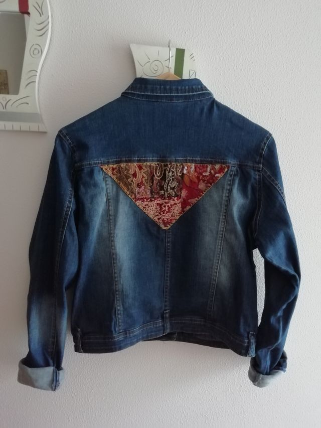 Cazadora vaquera - comercio local