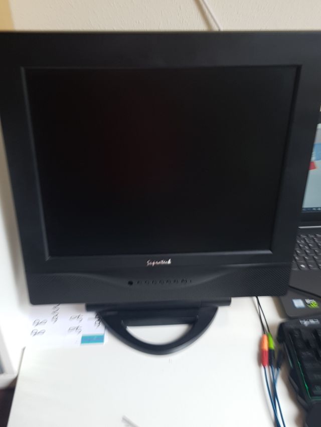 monitor tft 17 pulgadas 17" a 12v y 220v