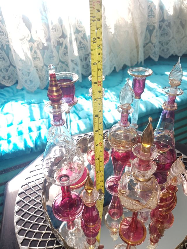 botellas de perfumes egipcios