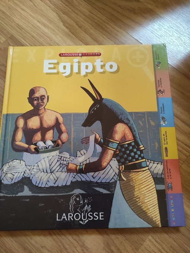Libro sobre Egipto