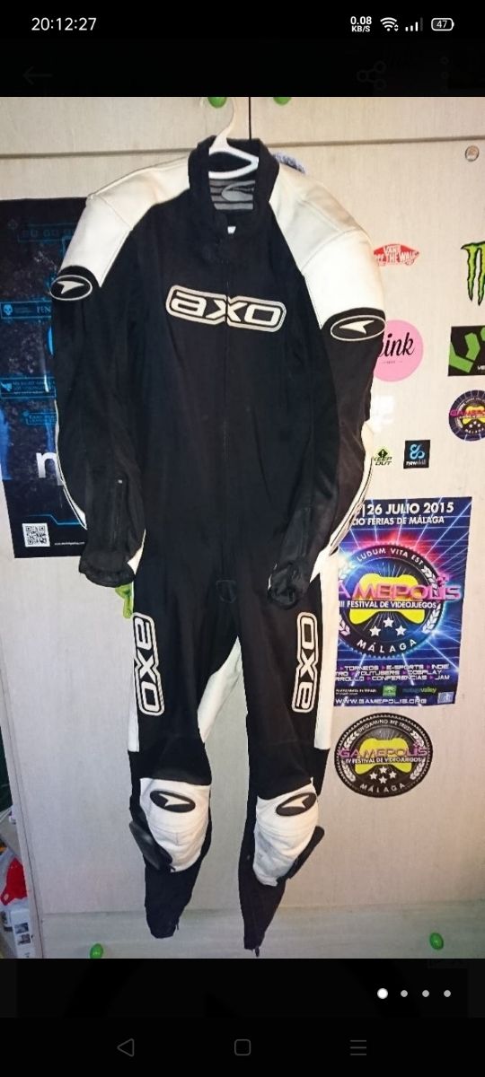 mono de motos axo 1 pieza más chepera hebo