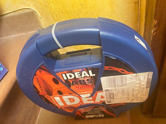 Cadenas de coche nuevo