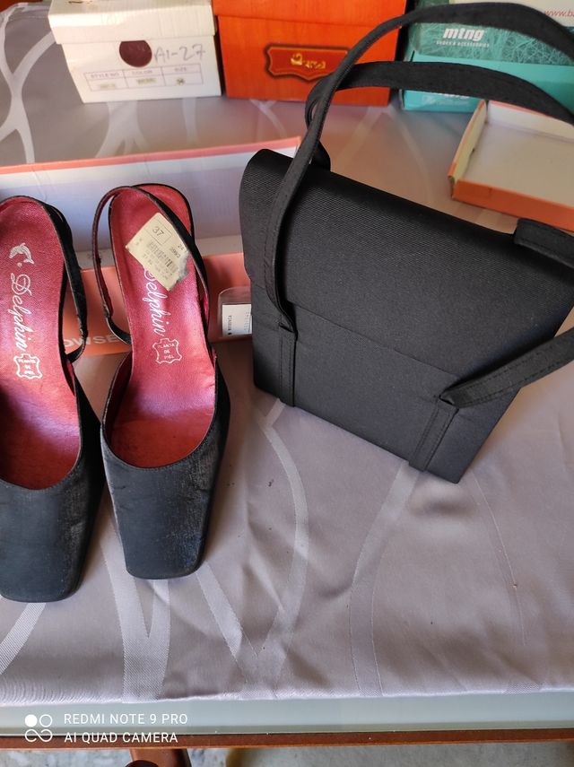 ZAPATOS Y BOLSO RASO, NÚM 38.