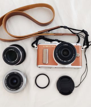 OLYMPUS PEN E-PL-8+OBJETIVOS+FUNDA de segunda mano por 500 EUR en Montornès  del Vallès en WALLAPOP