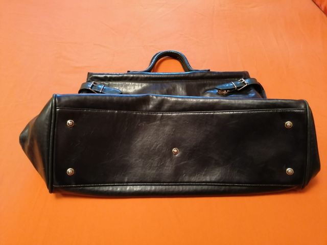 Bolso de viaje. Piel. 40x55 cms