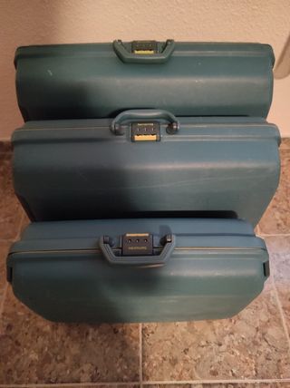 Juego de maletas samsonite de segunda mano por 110 EUR en Valencia en  WALLAPOP