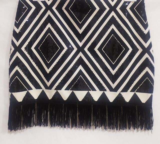 Falda de lentejuelas blanco y negro