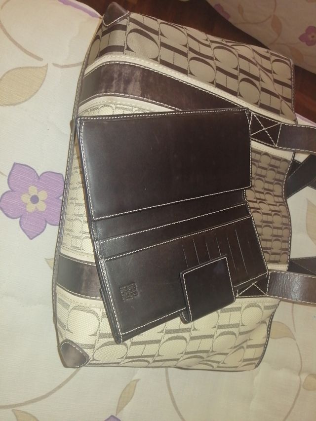 bolso y cartera CH