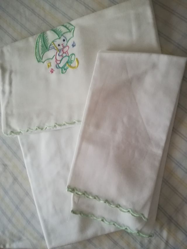 Juego de sábanas para cuna de  120 x 60