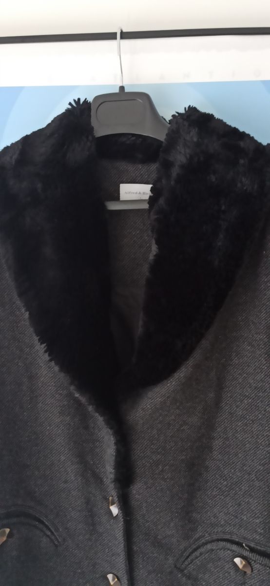 Abrigo gris jaspeado