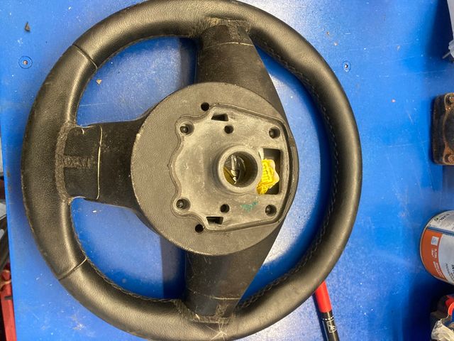 Volante piel Altea Toledo Leon