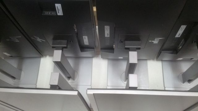 HP E233 EliteDisplay led IPS full hd SEMINUEVO...