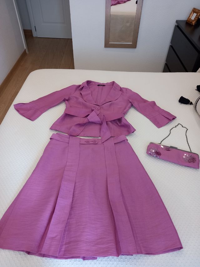 Conjunto falda y chaqueta