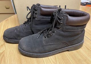 Botas hombre piel vuelta marrón 43 de segunda mano por 12 EUR en Terrassa  en WALLAPOP