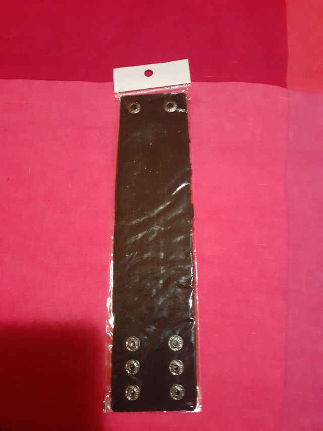 3 Pulseras cuero nuevas