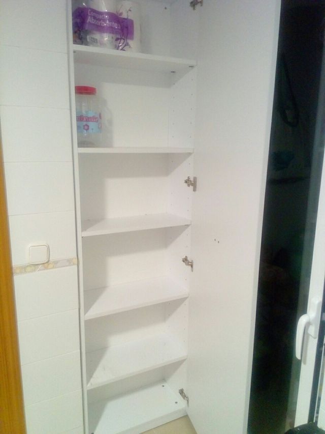 Armario despensa de segunda mano por 90 € en Valencia en WALLAPOP