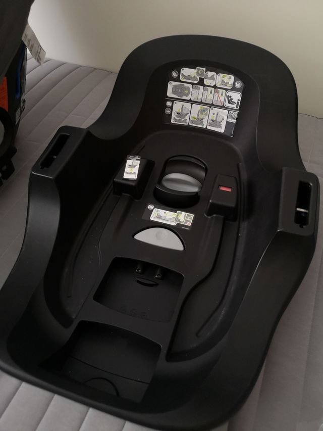 Britax Romer baby safe i-size