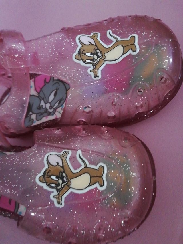 Sandalias niña cangrejeras Tom y Jerry talla 23