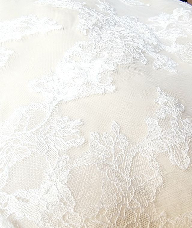 Espectacular Vestido PRONOVIAS, Modelo ANGÉLICA.