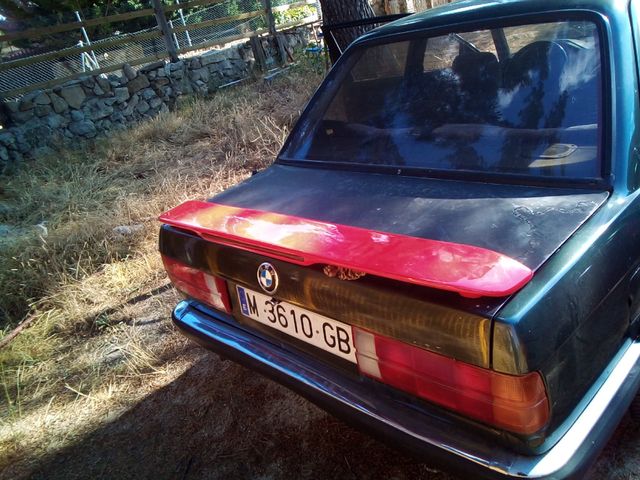 alerón BMW e30 clasico