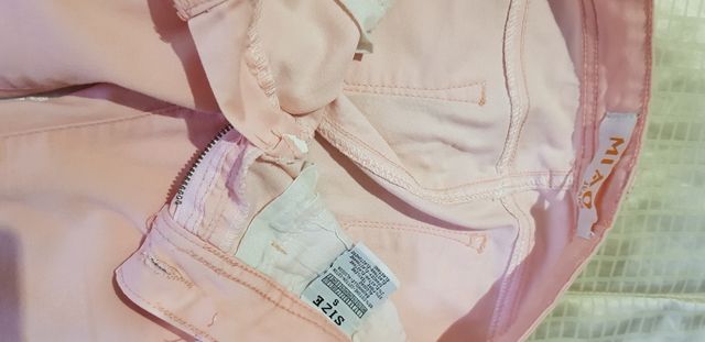 Pantalón elástico equivale a una XS.