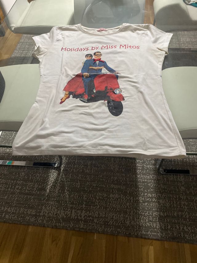 Camiseta de Missmitos usada 2 veces