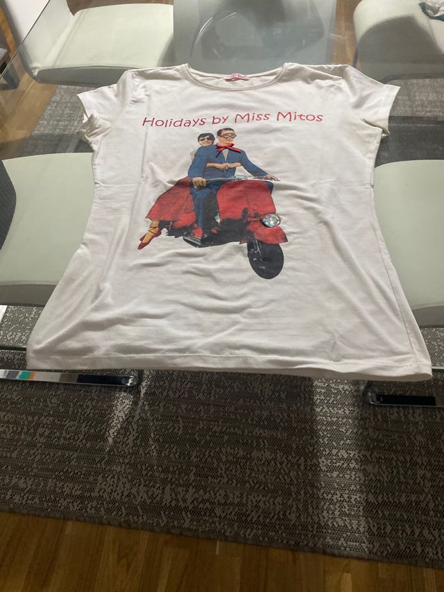 Camiseta de Missmitos usada 2 veces