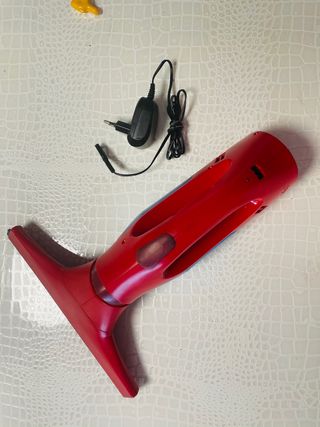 Aspirador cristales vileda de segunda mano por 15 EUR en Arroyo de La Miel  en WALLAPOP
