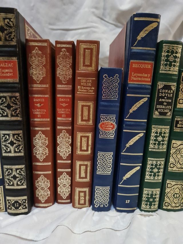 16 libros  de literatura  antigua