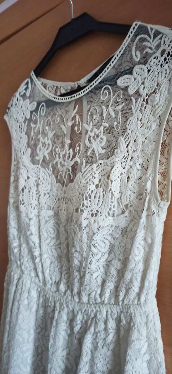 Vestido Zara encaje
