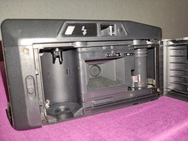 Cámara analógica Olympus Trip S