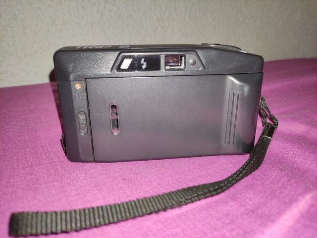 Cámara analógica Olympus Trip S