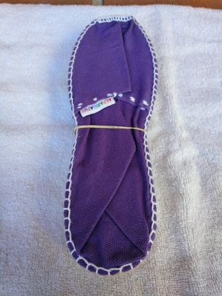 Espardenyes lila \\/ Alpargata morada (38) de segunda mano por 7 EUR en  Barcelona en WALLAPOP