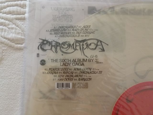 Lady GAGA - Chromatica. Disco de Vinilo.