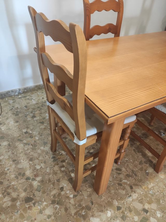 Muebles comedor y sofá, completo, mesas y sillas de segunda mano por