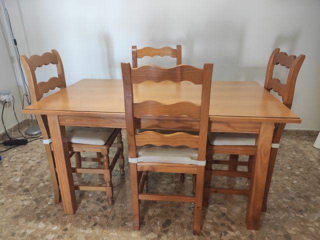 Muebles comedor y sofá, completo, mesas y sillas de segunda mano por