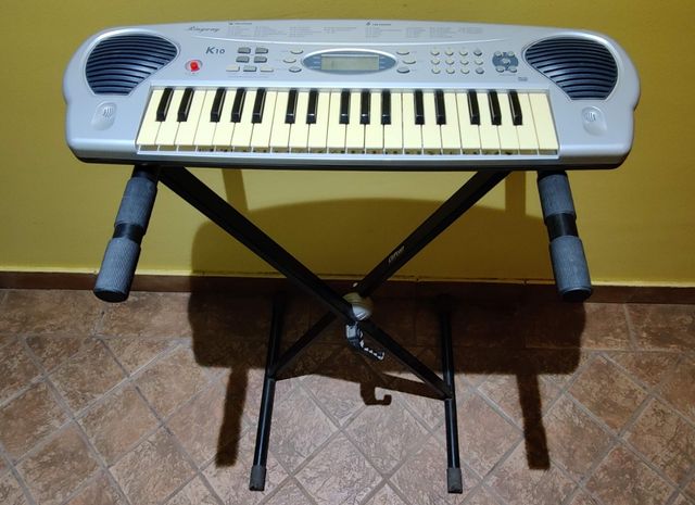 Piano eléctrico con cable + trípode