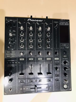 Pioneer DJM 800 mesa de mezclas de segunda mano por 780 EUR en Barcelona en  WALLAPOP