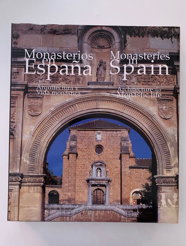 LIBRO MONASTERIOS EN ESPAÑA