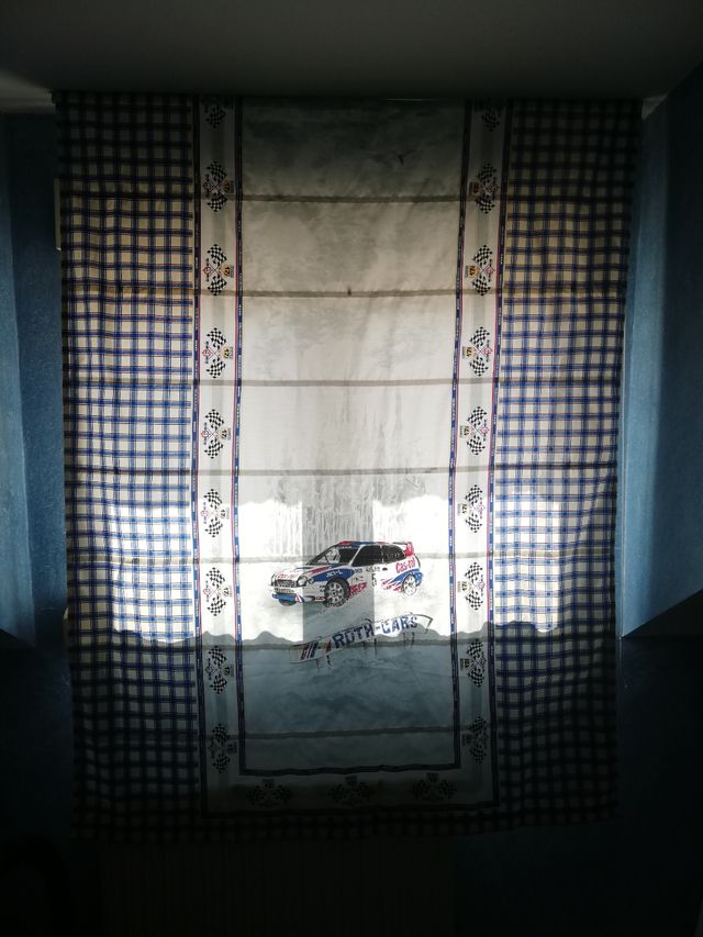 edredón, cojines, estor y cenefa,habitación