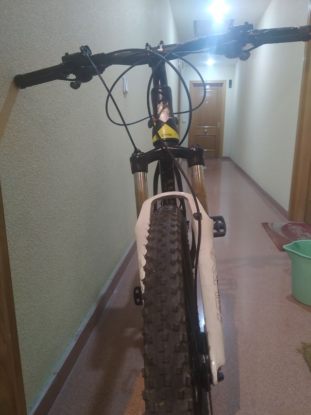 Bicicleta XC/hardtrail/enduro
