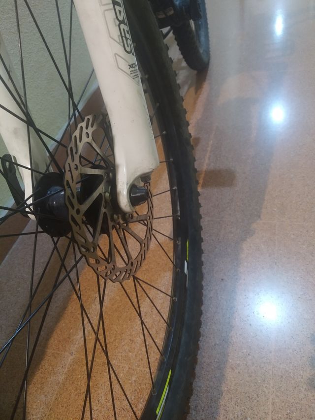 Bicicleta XC/hardtrail/enduro