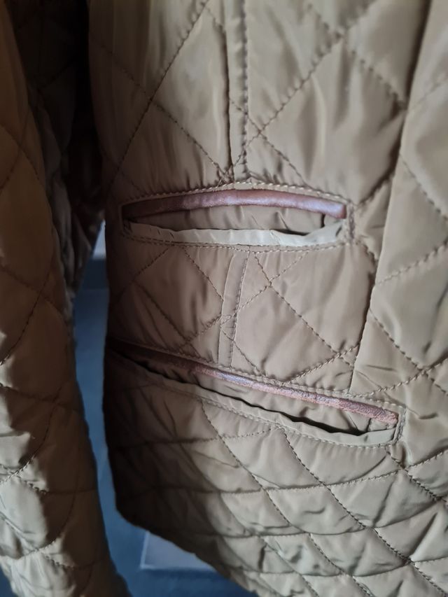 Cazadora acolchada marrón